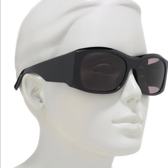 Unisex Balenciaga Shield Sunglasses - Picture 5 of 10
